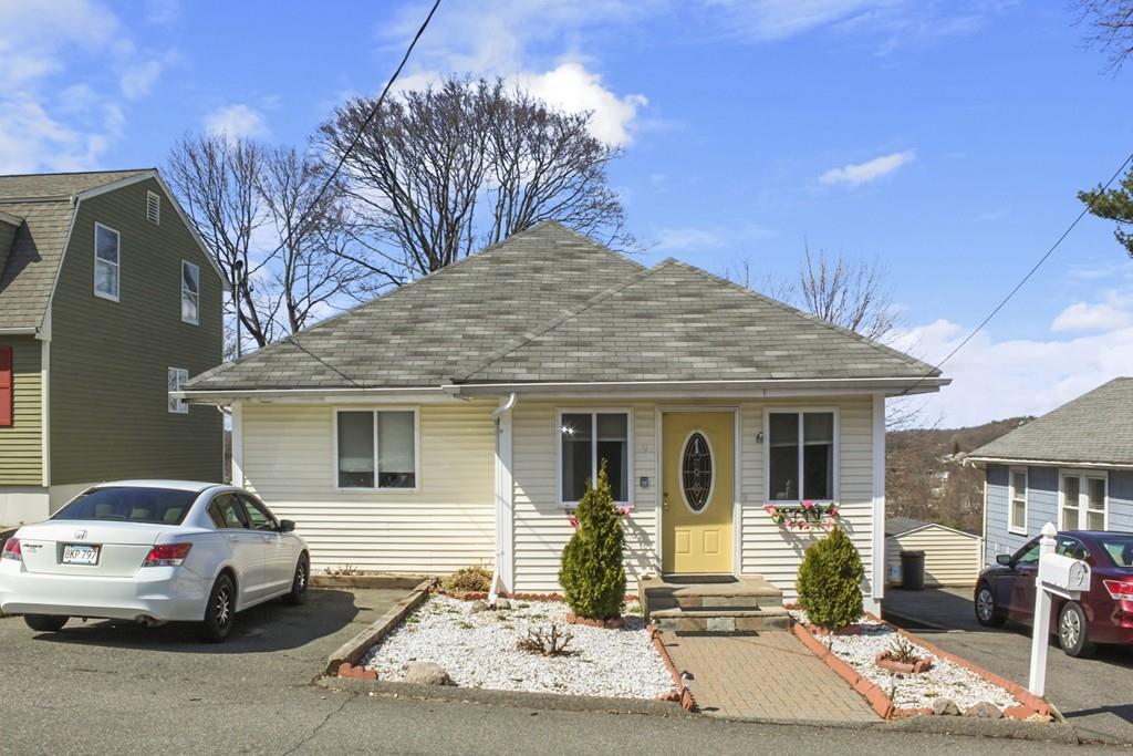 9 Waban St - Photo 1