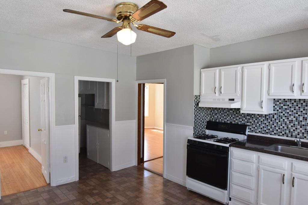 66 French St - Photo 1
