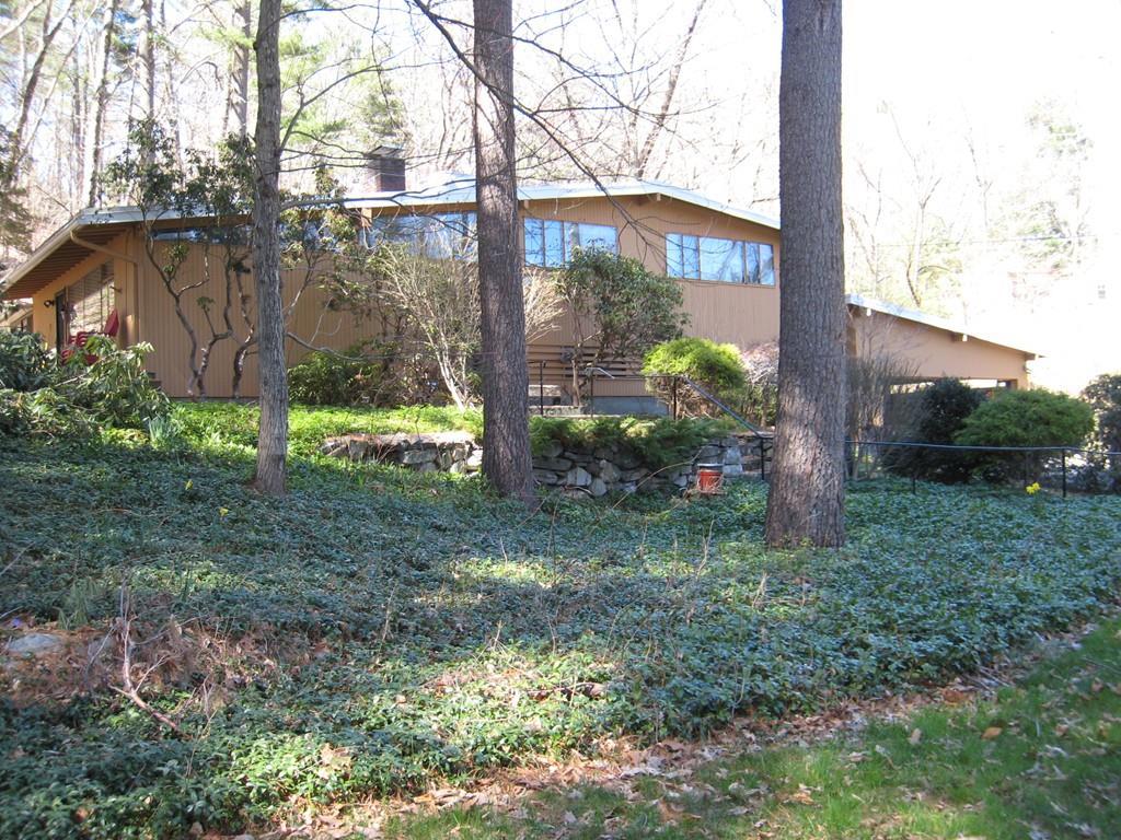 253 Brewer - Photo 1