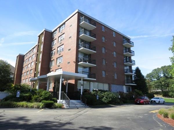 20 Hammond Pond Pkwy - Photo 1