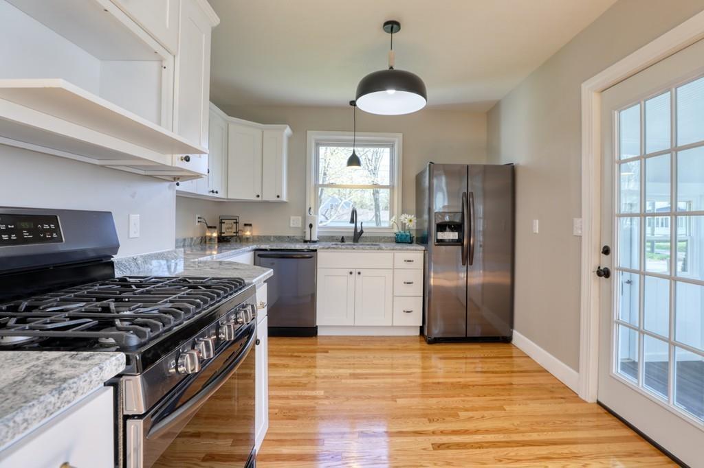 15 Bellevue Ave - Photo 1
