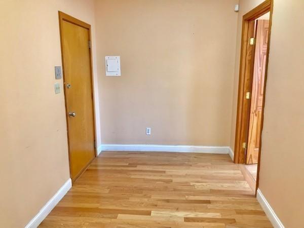 721 Main St - Photo 1