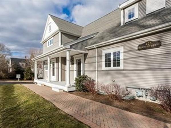 425 Main St - Photo 1