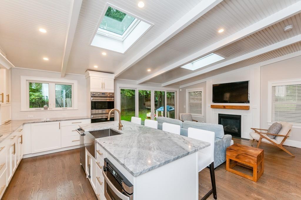 216 Quinobequin Rd - Photo 1