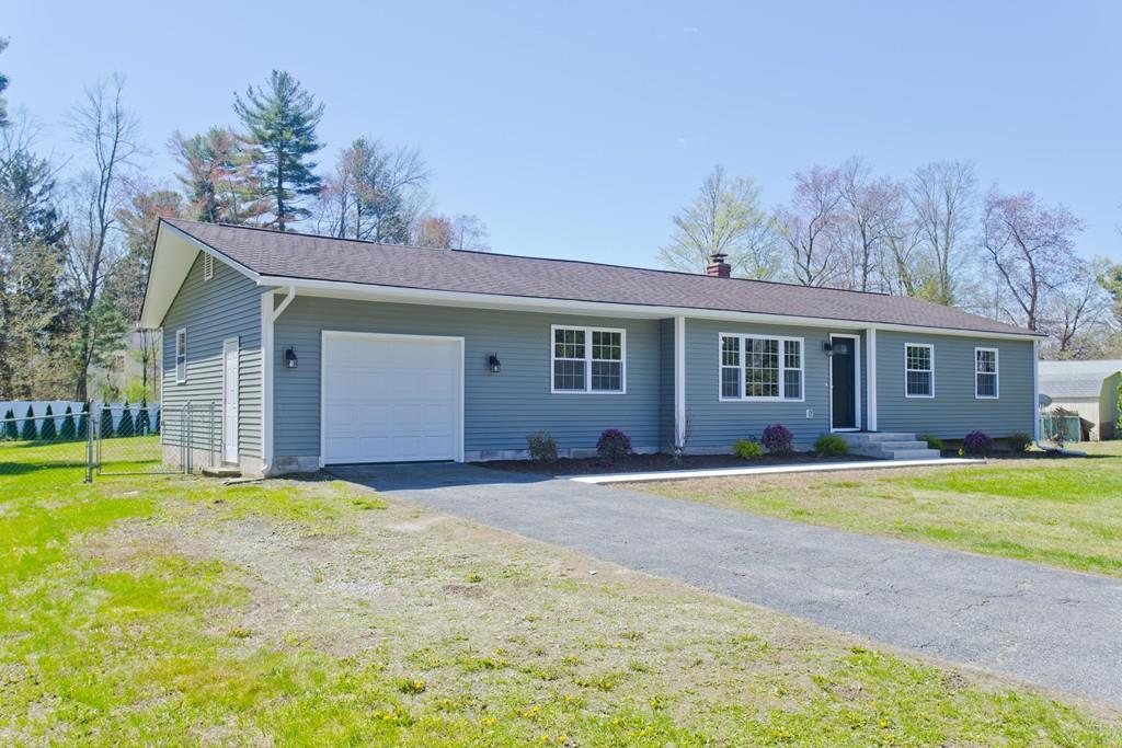 14 Raymond Dr - Photo 1