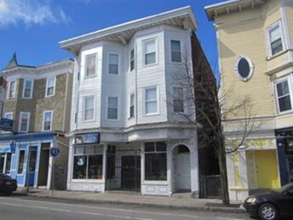 863-863B Dorchester Ave - Photo 1