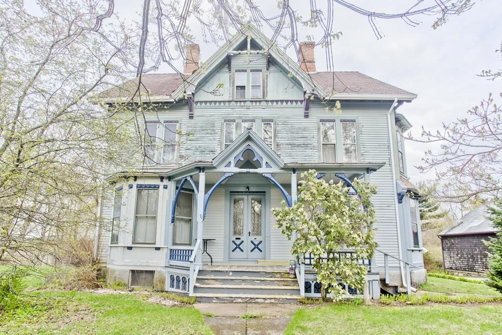 71 Walnut St - Photo 1