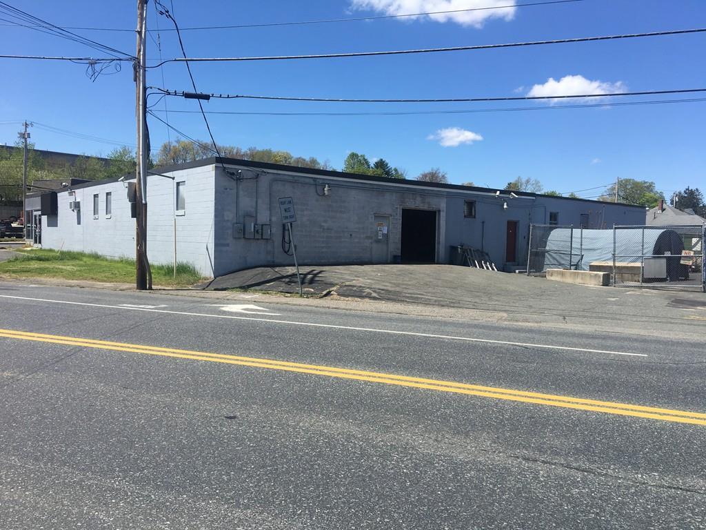 418 Maple St - Photo 1