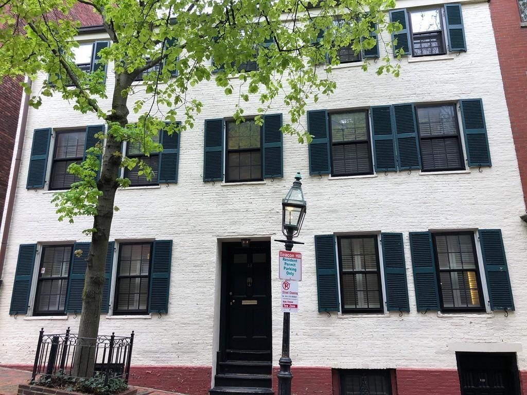 43 South Russell - Photo 1