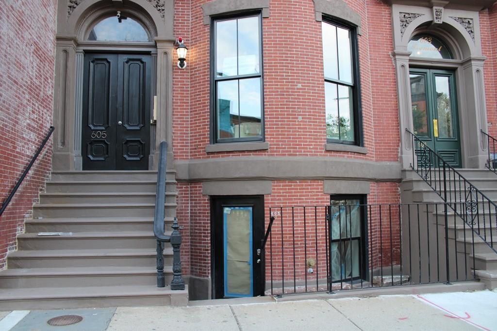 605 Tremont St - Photo 1