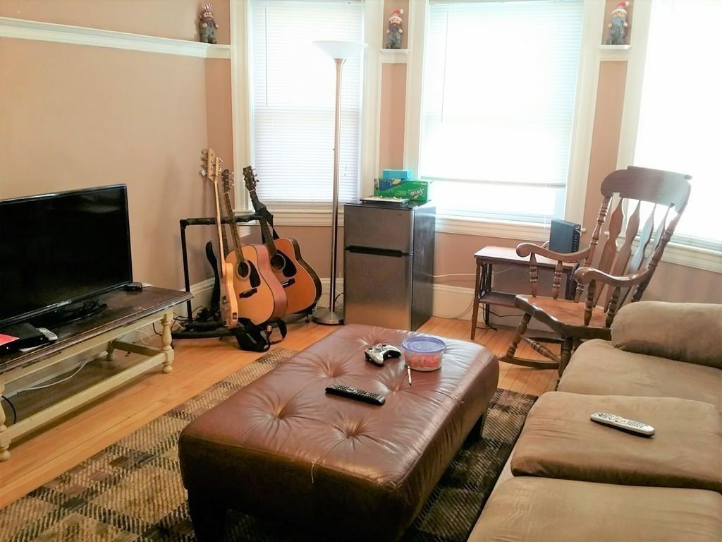247 Boylston St - Photo 1
