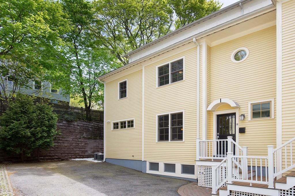 18 Wilson Avenue - Photo 1