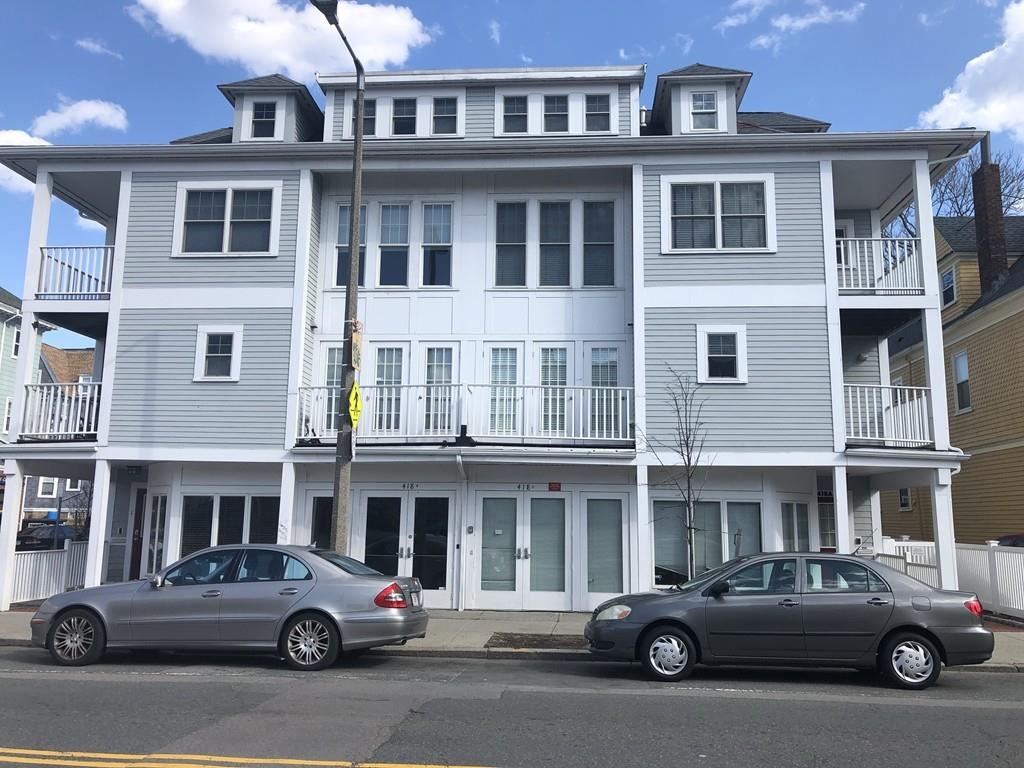 418 Centre St - Photo 1