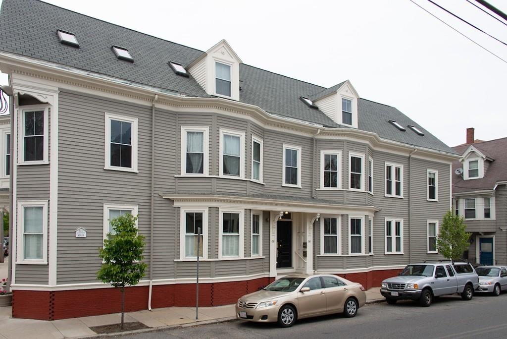 66 Essex St - Photo 1