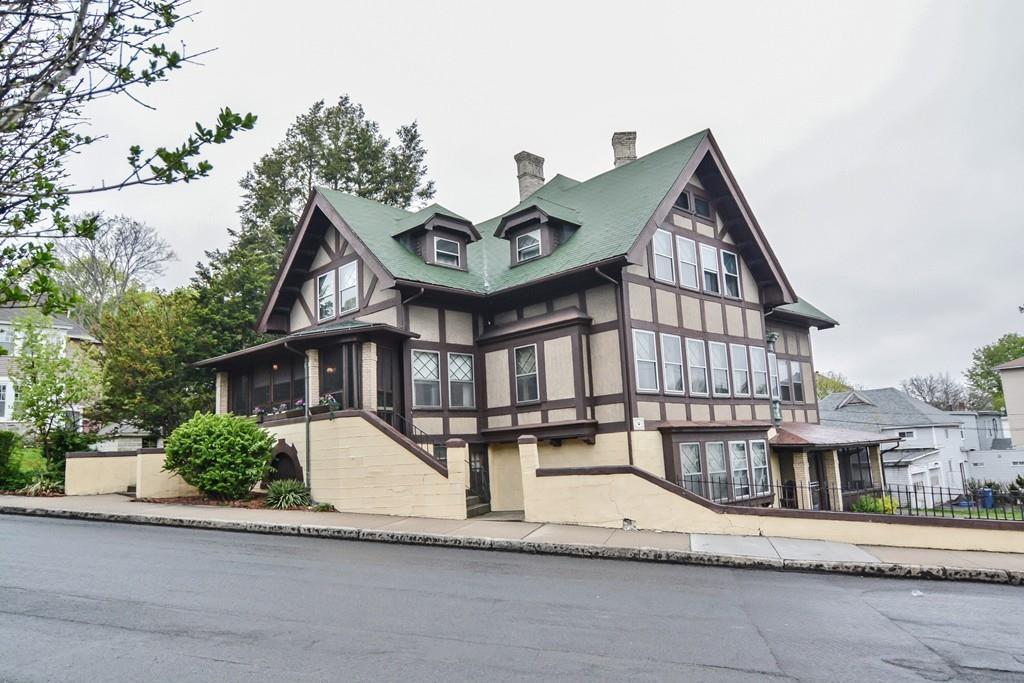 125 Berkeley St. - Photo 1