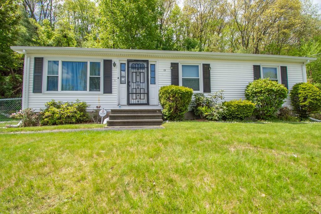 19 Evergreen Dr - Photo 1