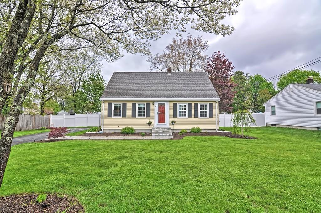 25 Esther Ave - Photo 1