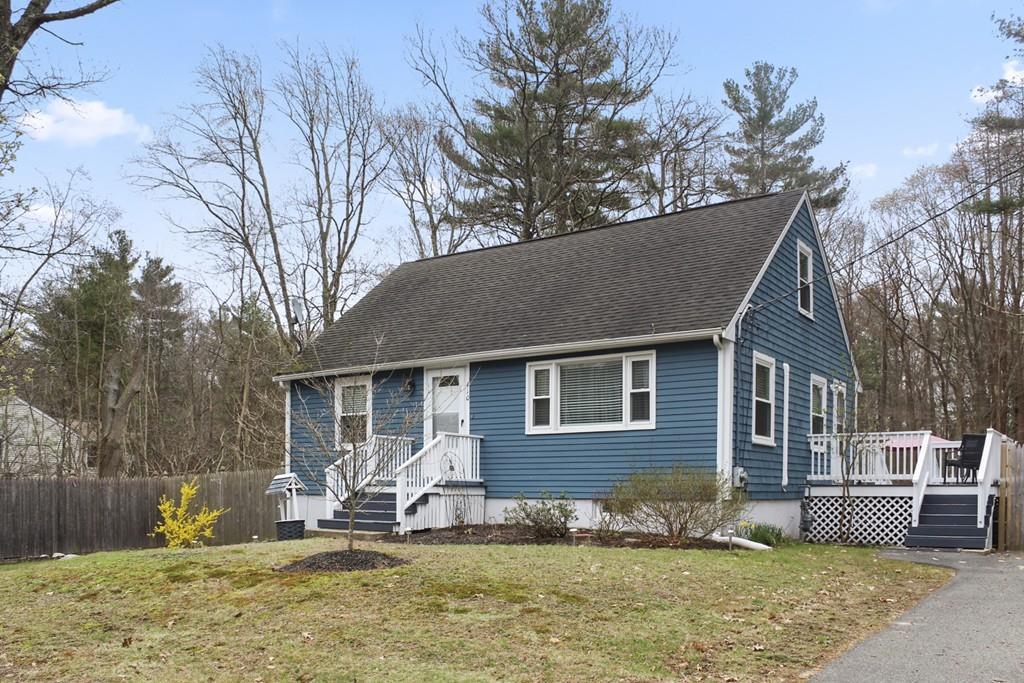 410 Lincoln St - Photo 1