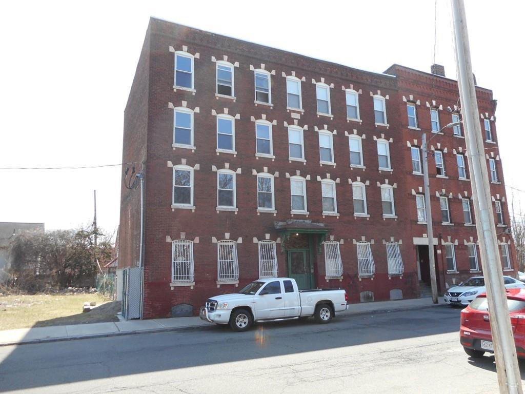 632 S East St - Photo 1
