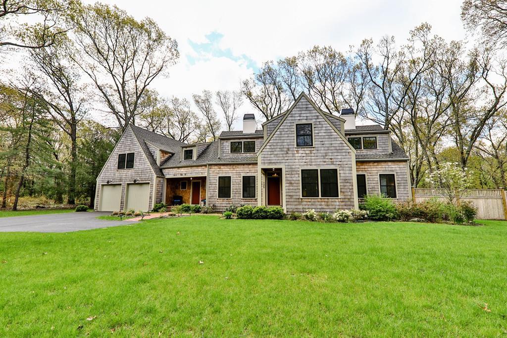 135 Gun Hill St - Photo 1