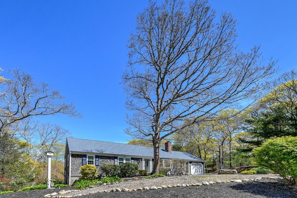 40 Three Ponds Dr - Photo 1