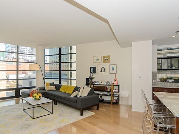 580 Washington St - Photo 1
