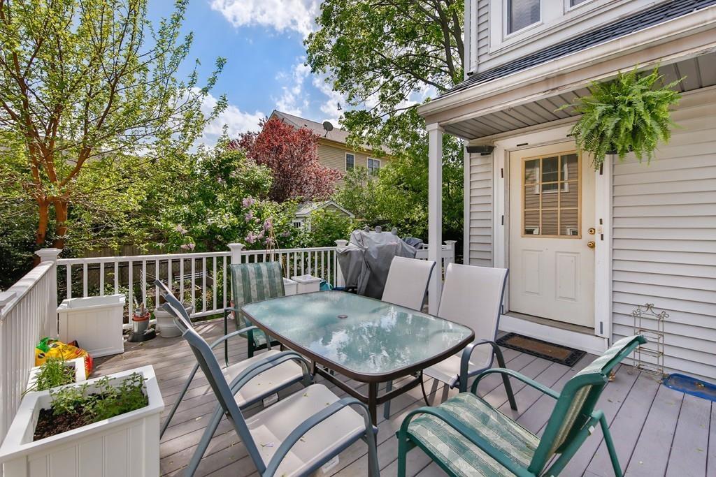 14-16 Evergreen St - Photo 1