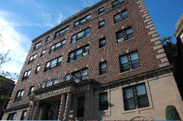 1999 Commonwealth Ave - Photo 1