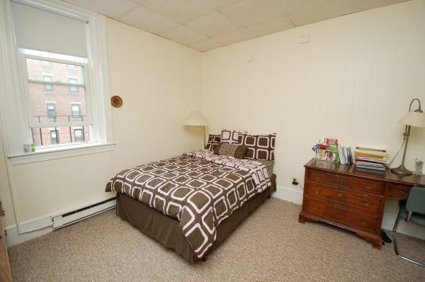 868 Beacon - Photo 1