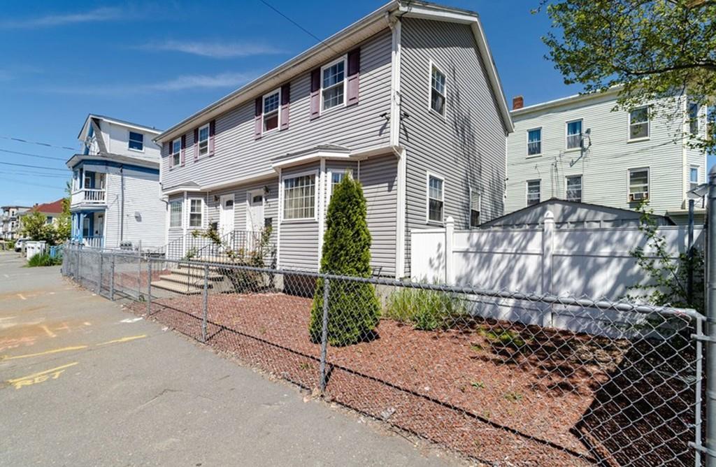 172 Bailey St - Photo 1