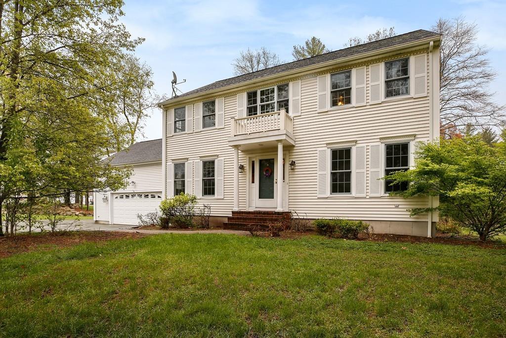 10 Old Country Ln - Photo 1