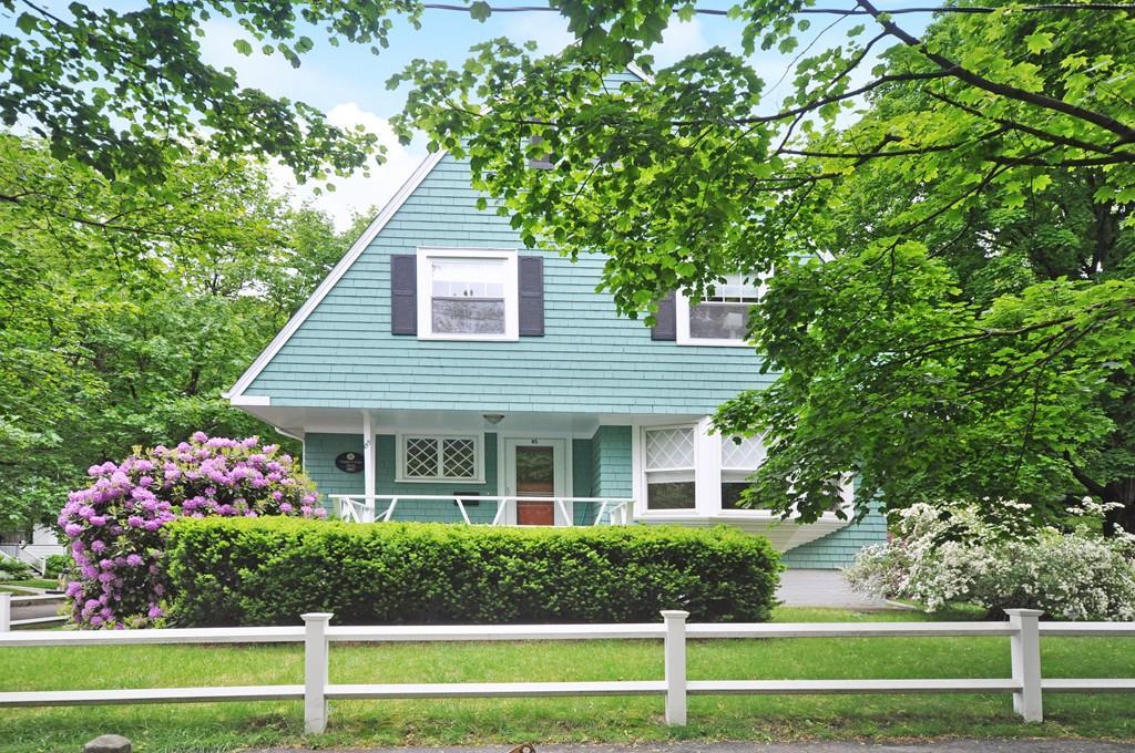 85 Irving Street - Photo 1