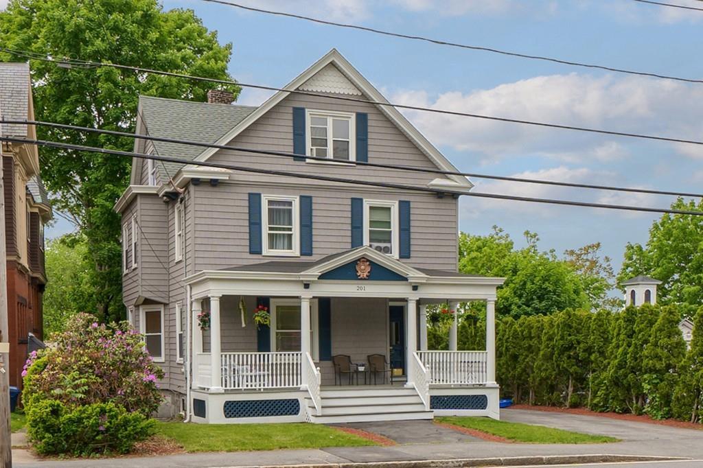 201 Nesmith St - Photo 1