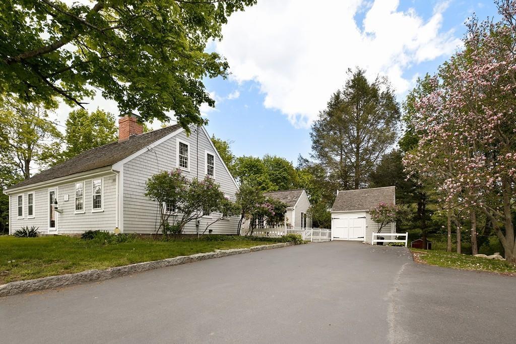 590 King St - Photo 1