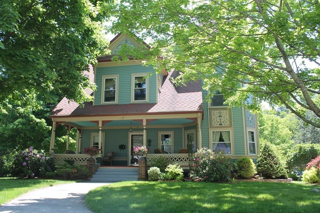 114 Hudson Street - Photo 1