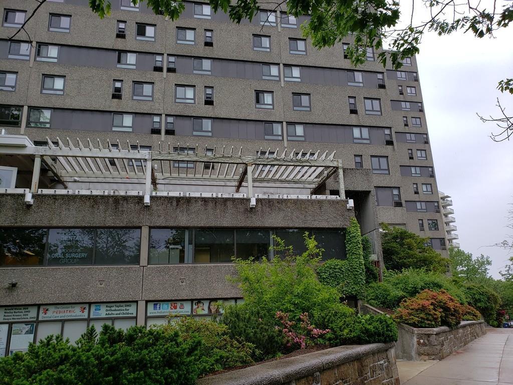1560 Beacon Street - Photo 1