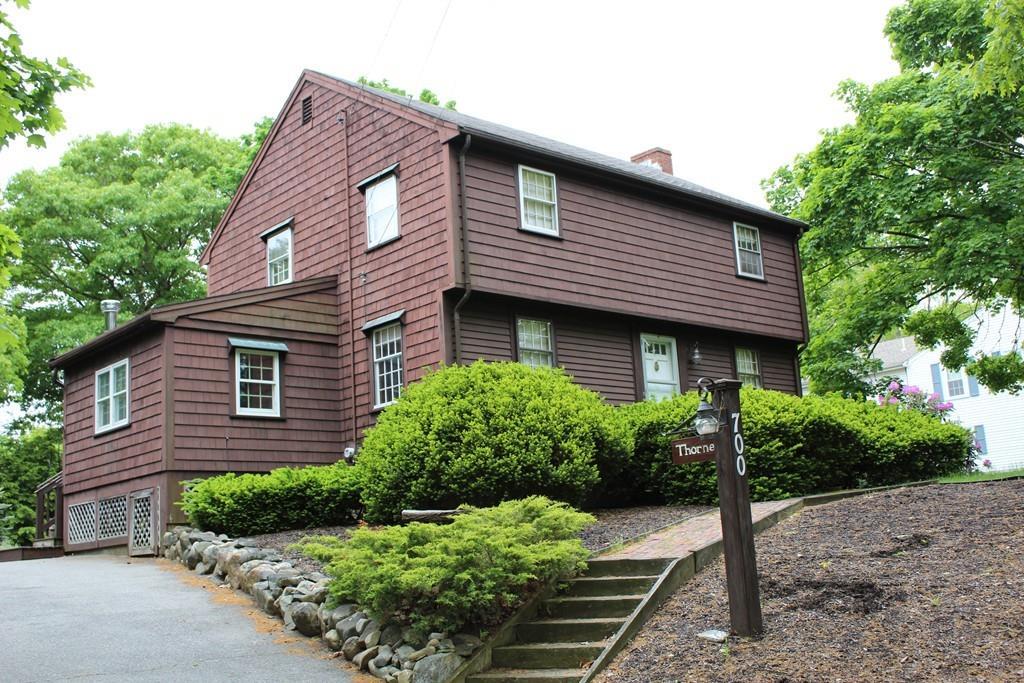 700 Lowell St - Photo 1