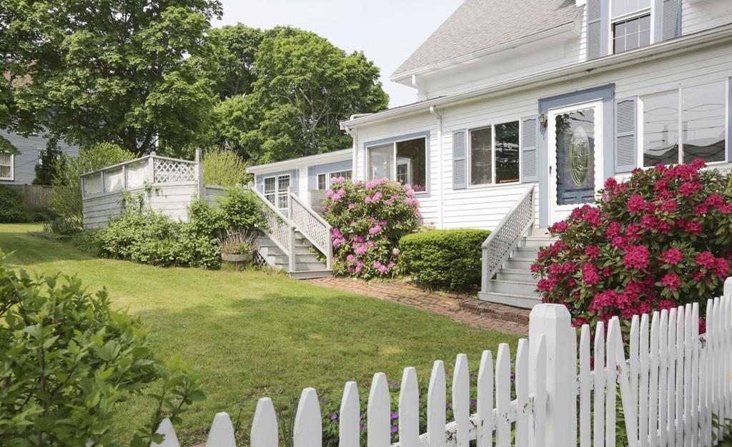 66 Franklin St - Photo 1
