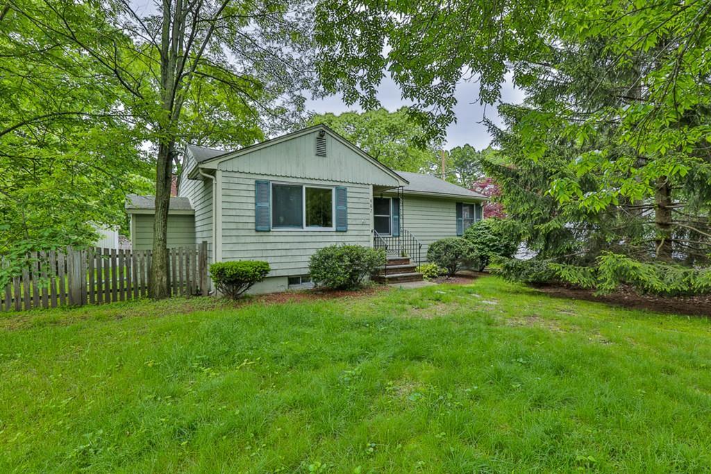 467 Lowell St - Photo 1
