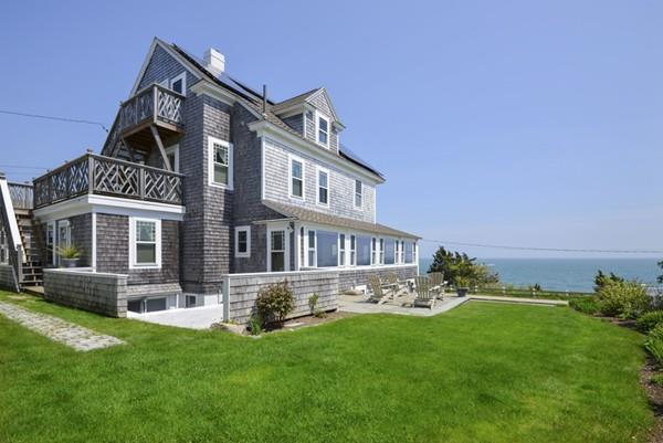 321 Grand Avenue - Photo 1