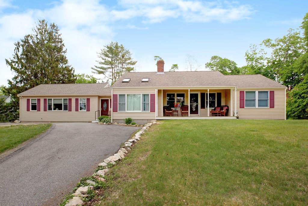 38 Keene St - Photo 1