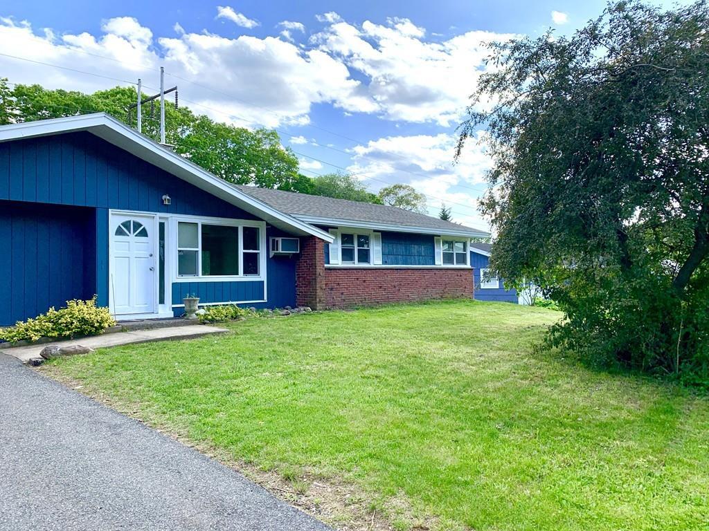 211 Lisa Dr - Photo 1