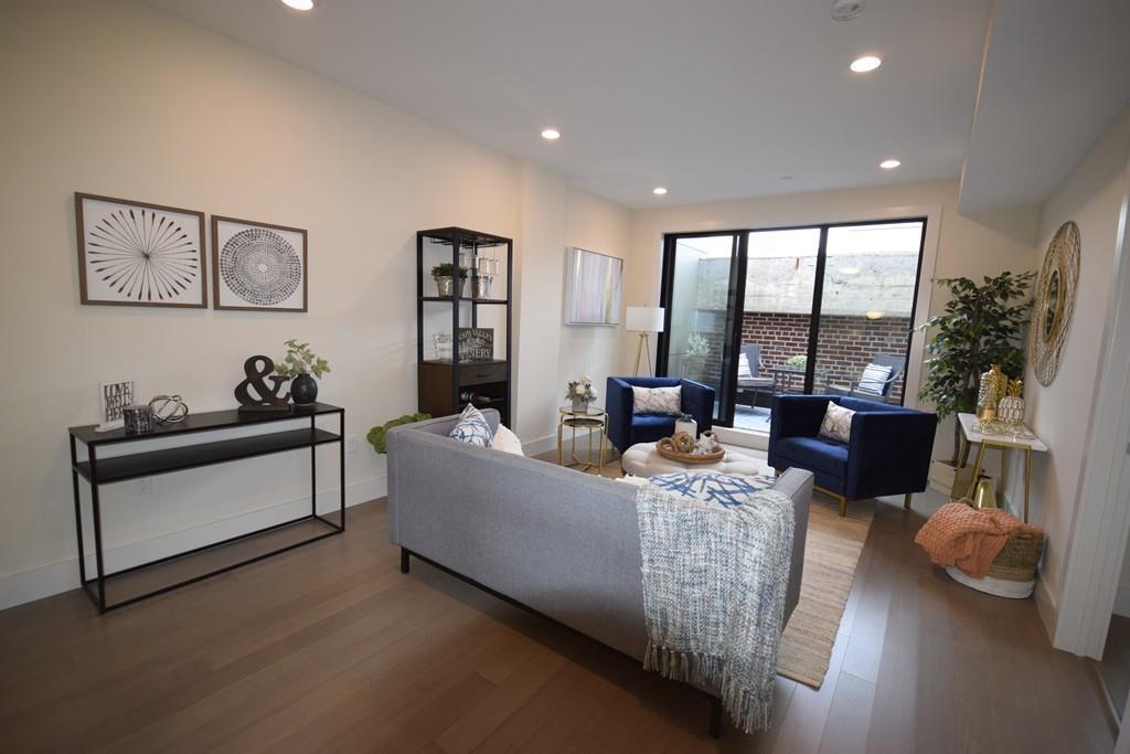 121 Portland Street - Photo 1