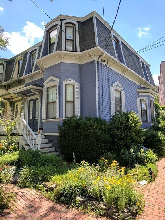 72 Walker St - Photo 1