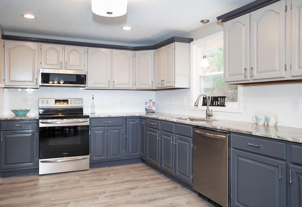 192 Breckenridge St - Photo 1