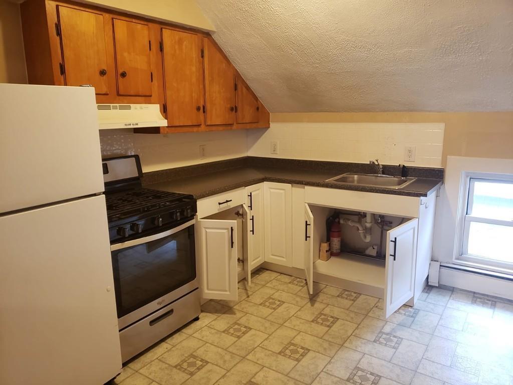 70 Tecumseh - Photo 1