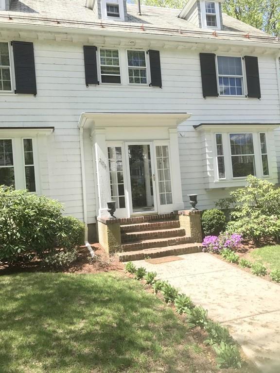 204 Pleasant St - Photo 1