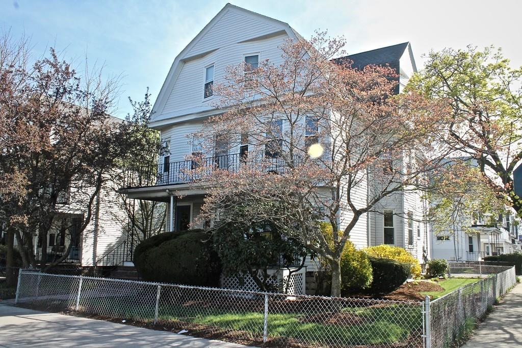 120 Massachusetts Ave - Photo 1