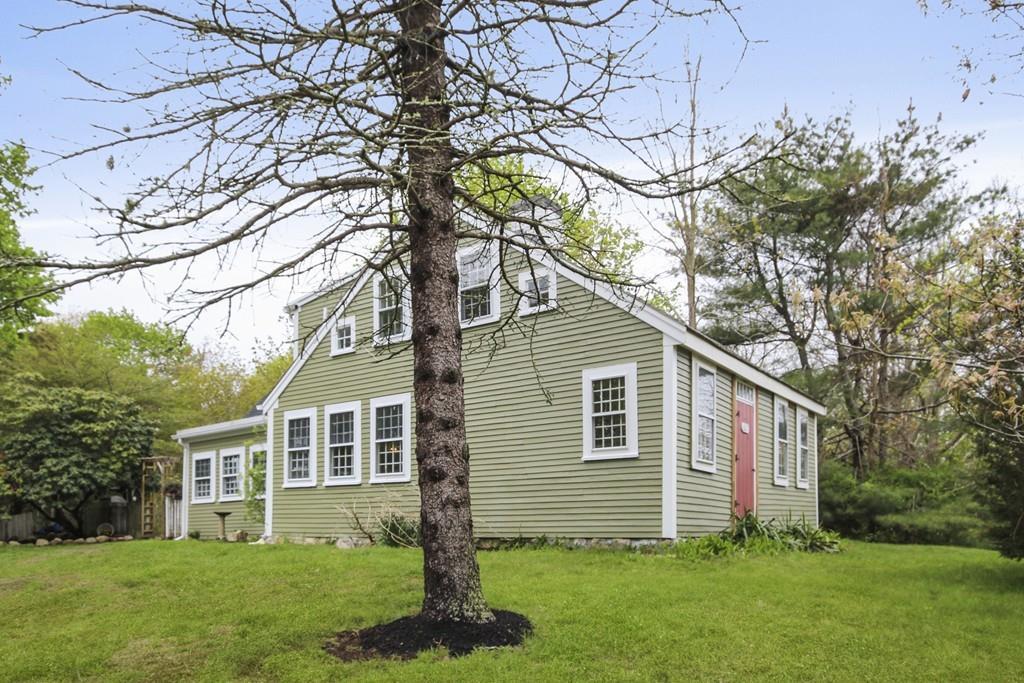 621 Main St - Photo 1
