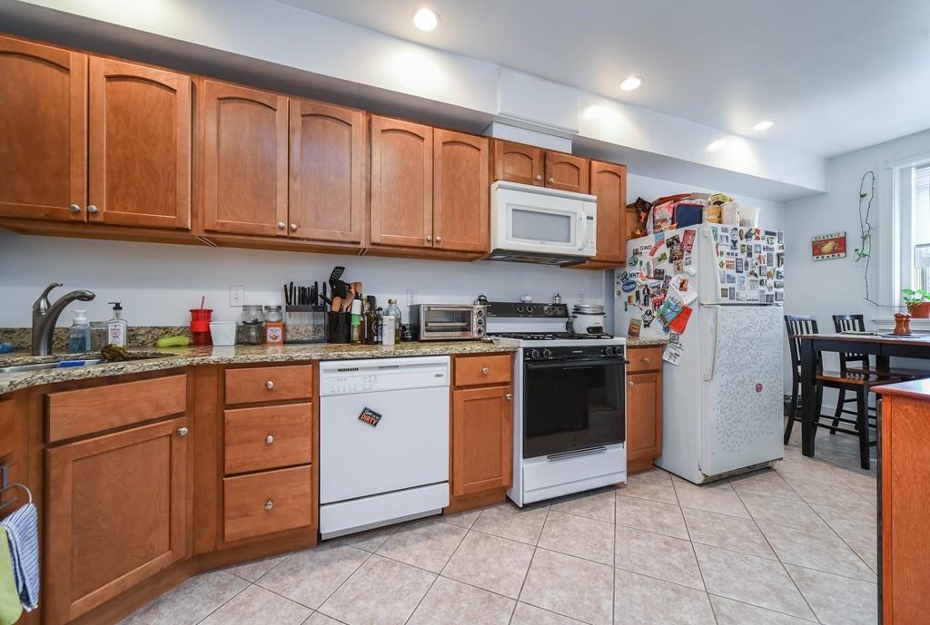 9 Regent Circle - Photo 1